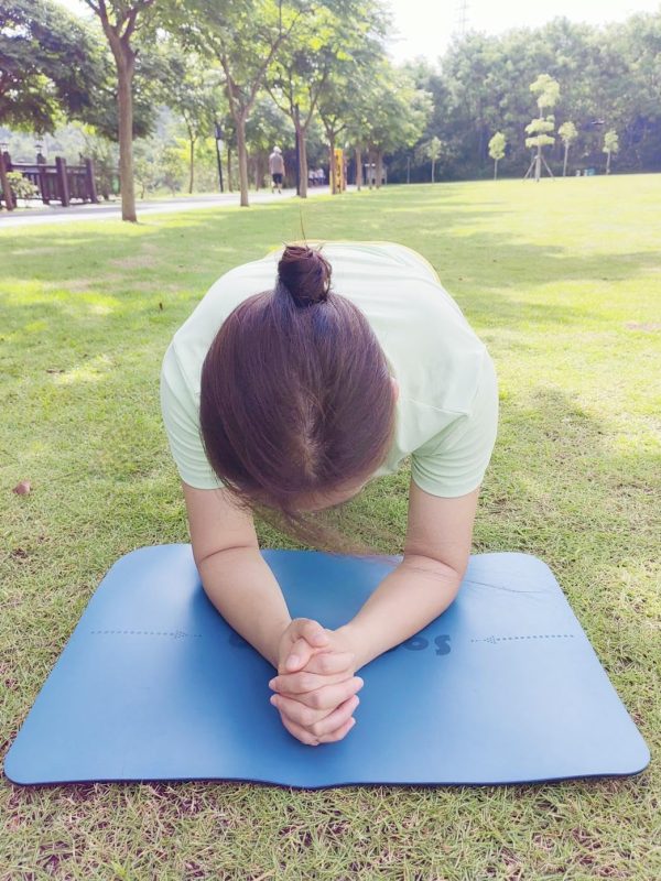 Mini Yoga Mat, Warrior-like Grip,Non-Slip,Alignment System,H...