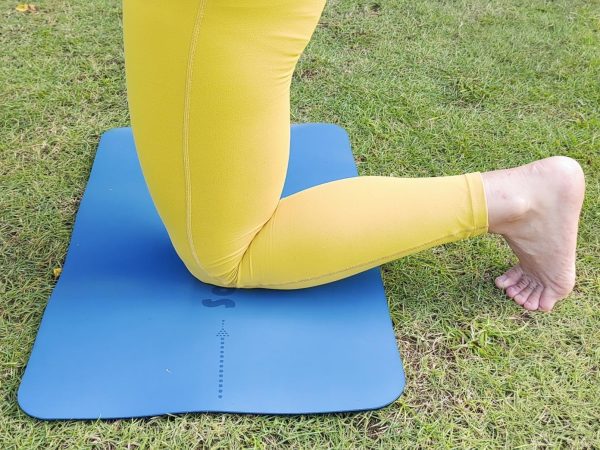 Mini Yoga Mat, Warrior-like Grip,Non-Slip,Alignment System,H...